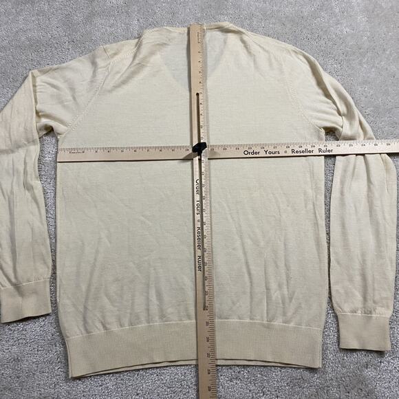 Uniqlo Sweater Mens L Extra Fine Merino Wool V Neck Pullover Lightweight Preppy - Picture 3 of 6